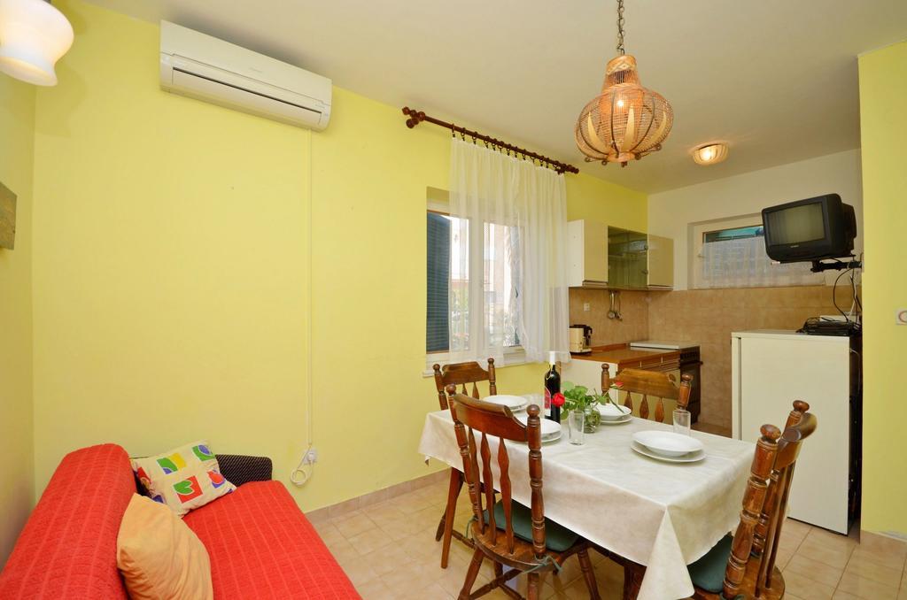 Apartments Secret Garden Vodice Exterior photo